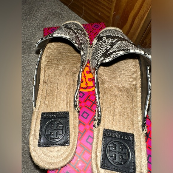 TORY BURCH snakeskin open back espadrille. Perfect condition. - Picture 4 of 6